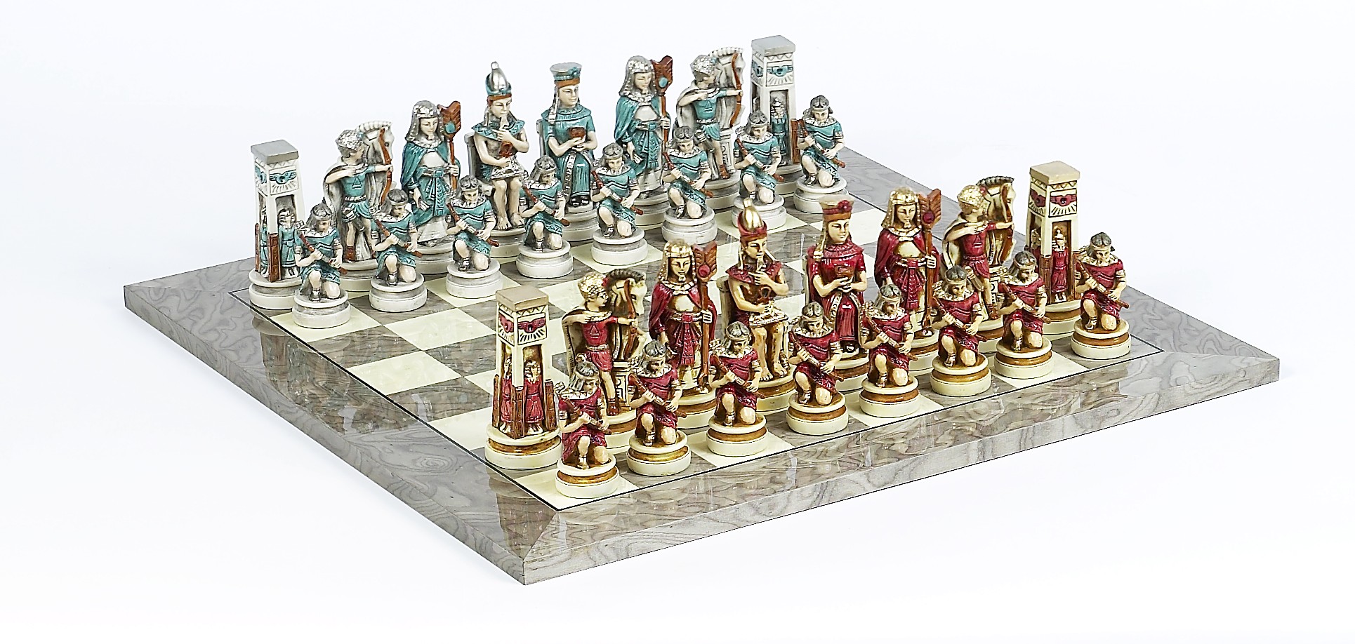 Cleopatra, The Queen of The Nile Chessmen & Superior Board