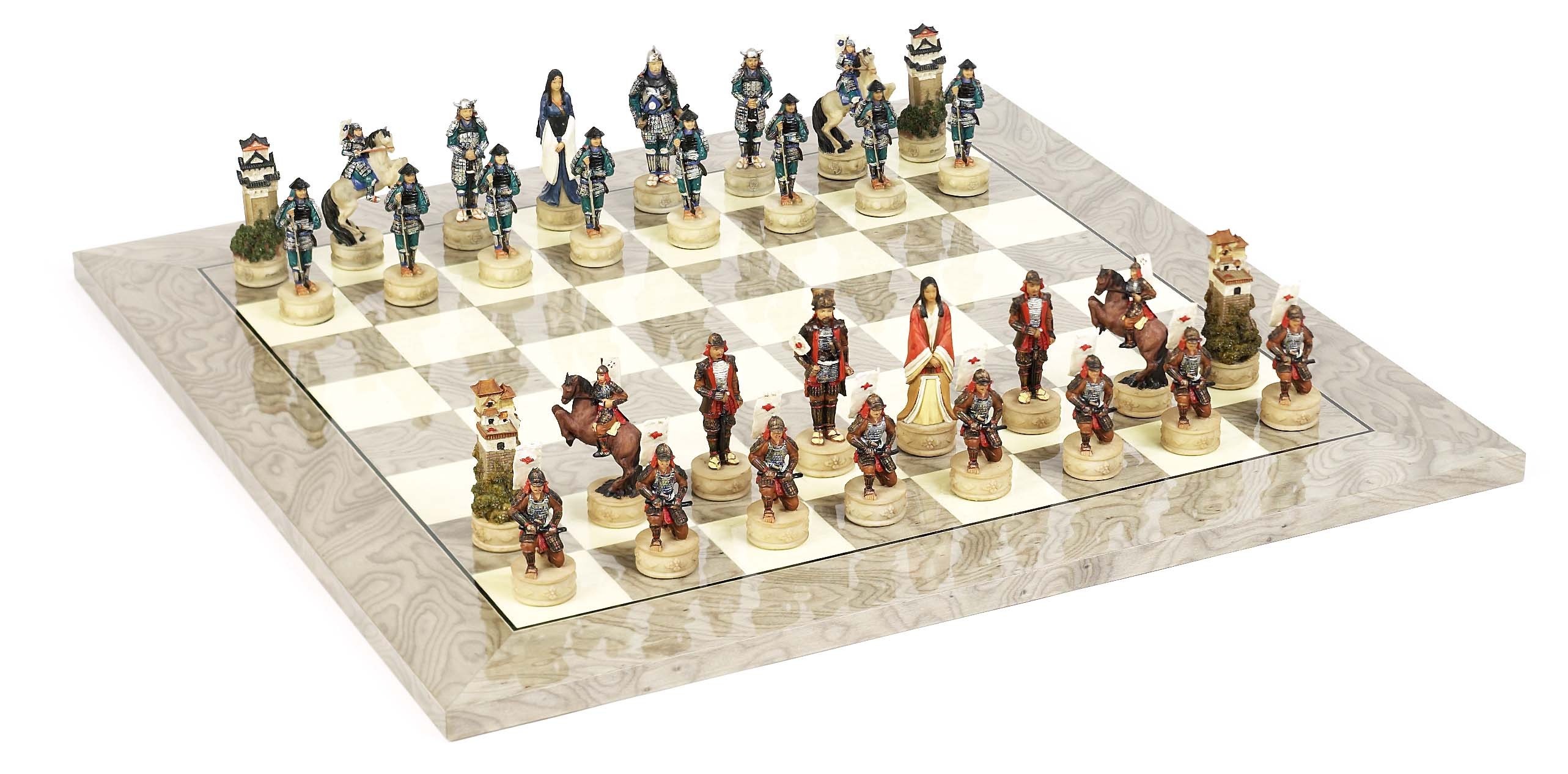 Japanese Samurai Chessmen & Superior Board