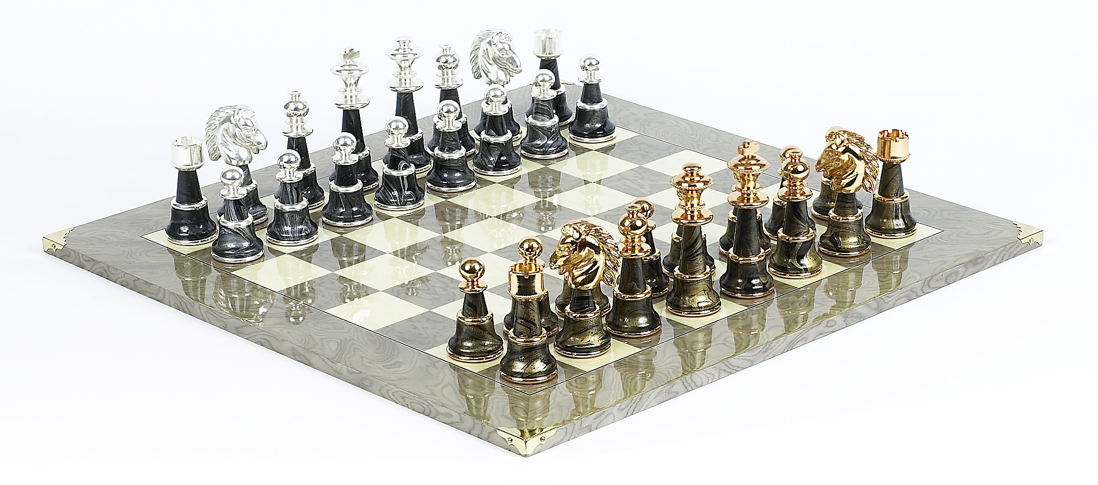 Magnificent Chessmen & Superior Board